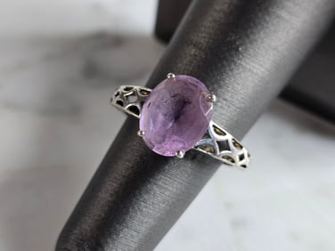 Womens Vintage Estate Sterling Silver Amethyst Ring
