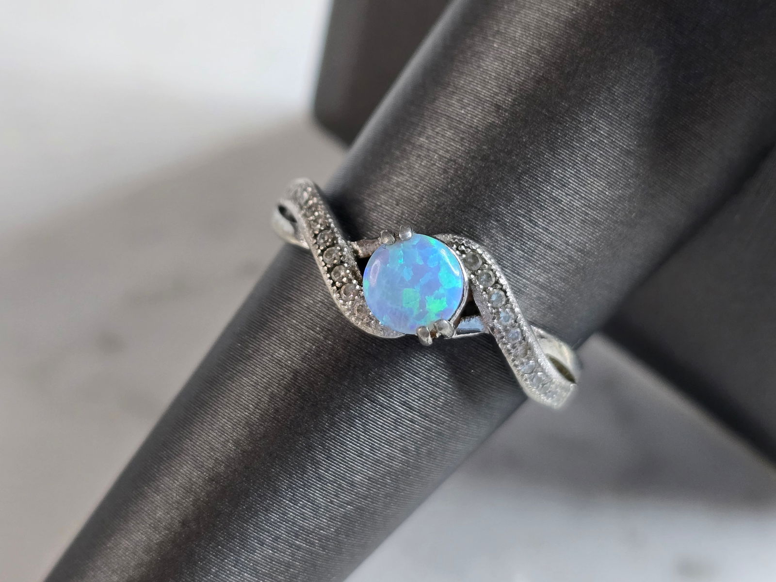 Womens Vintage Estate Sterling Silver Diamond Opal Ring (1 of 6)
