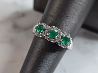 Womens Vintage Estate 14K White Gold Emerald Diamond Ring