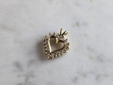 Womens Vintage Estate 14K Yellow Gold Diamond Heart Pendant
