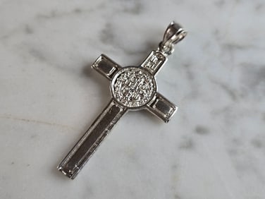 Womens Vintage Estate Sterling Silver Religious Cross Pendant