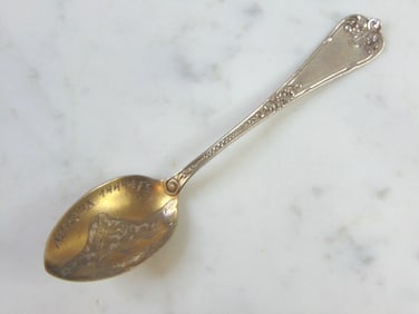 Antique Mt. Tacoma Collectible Sterling Silver Spoon