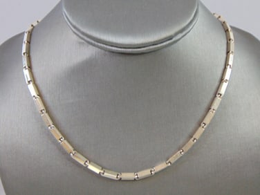 Womens Vintage Estate Sterling Silver Necklace