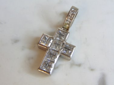 Womens Vintage Estate Sterling Silver CZ Cross Pendant
