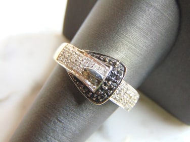 Womens Vintage 10K White Gold Diamond Buckle Ring