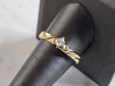 Womens Vintage Estate 14K Gold Marquise Diamond Engagement Ring