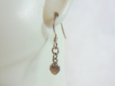 Womens Vintage Sterling Silver Seashell Dangle Earrings