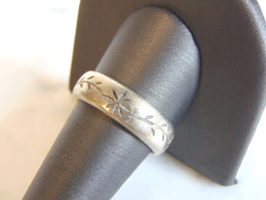 Womens Vintage Estate Sterling Silver Ring