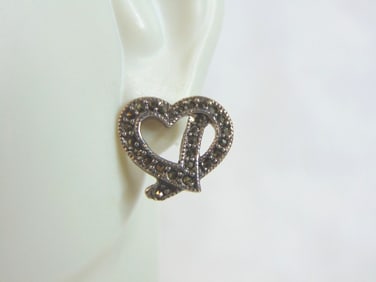Womens Vintage Estate Sterling Silver Heart Earrings