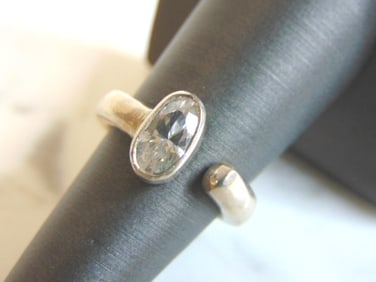 Womens Vintage Estate Sterling Silver CZ Ring