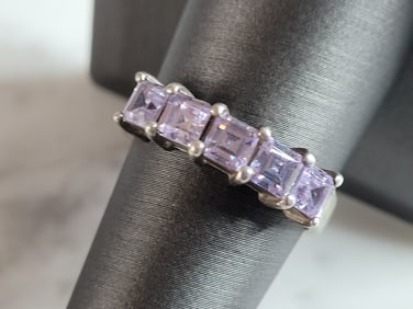 Womens Vintage Estate Sterling Silver Amethyst Color CZ Ring