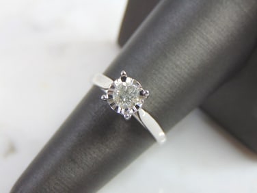 Womens Vintage Estate 10K White Gold Diamond Ring