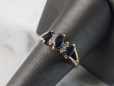 Womens Vintage Estate 14K Gold Diamond Sapphire Ring