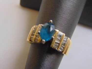 Women's Vintage Estate 14K Gold Diamond Topaz Ring