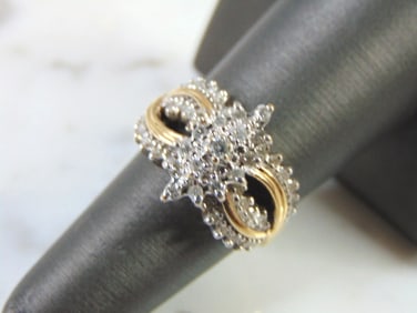 Women's Vintage 14K Yellow Gold Diamond Cluster Ring