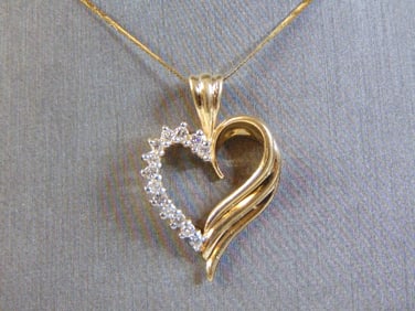 Vintage 14K Fine Gold Necklace w/ Diamond Heart Pendant