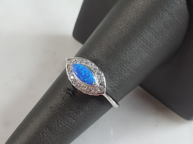 Womens Estate Sterling Silver Modernist Blue Opal Ring