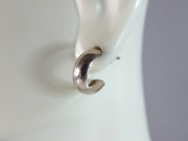 Womens Vintage Estate Sterling Silver Hoop Earrings