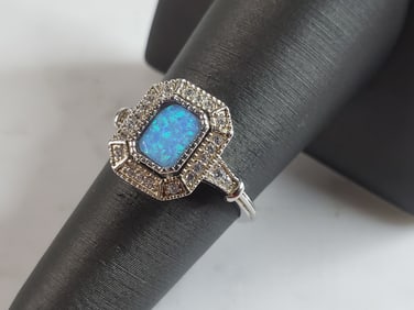 Womens Estate Sterling Silver Modernist Blue Opal Ring