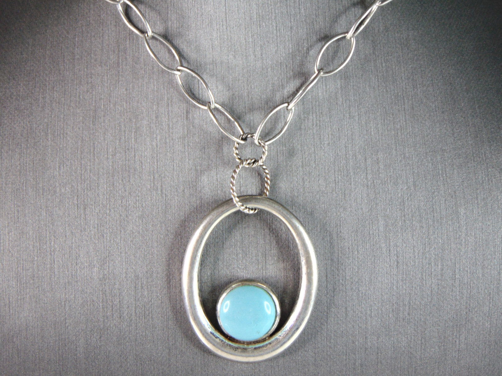 Womens Vintage Estate Sterling Silver Modernist Pendant & Necklace (1 of 5)