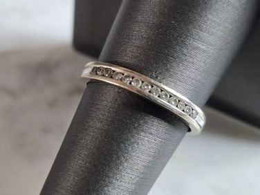 Womens Vintage Estate 10K White Gold Diamond Ring