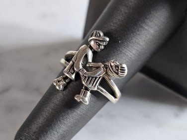 Womens Vintage Estate Sterling Silver Hinged Lovers Ring