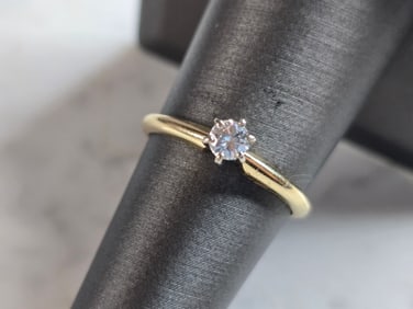 Womens Vintage Estate 14k Gold TW Diamond Engagement Ring