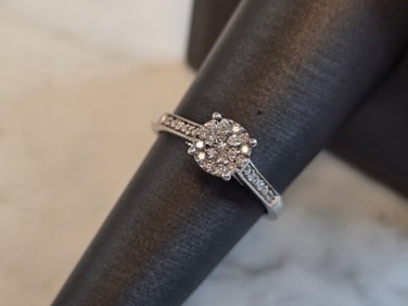 Womens Vintage Estate Sterling Silver Diamond Ring