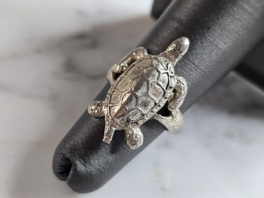 Womens Vintage Estate Sterling Silver Turtle Ring