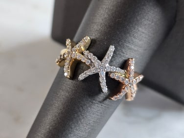 Womens Vintage Estate 14K Multi Tone Gold Diamond Star Fish Ring