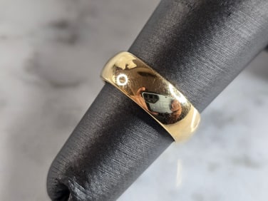 Womens Vintage Estate 14k Gold Wedding Ring Band