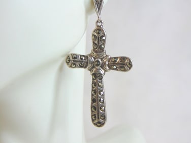 Womens Vintage Estate Sterling Silver Cross Earrings