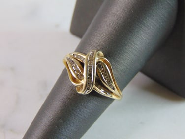 Womens Vintage Estate 10K Yellow Gold Modernist Diamond Ring