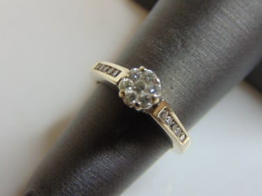Women's Vintage Estate 14K White Gold Diamond Ring