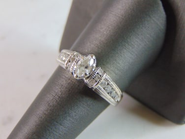 Womens Vintage Estate 14K White Gold Diamond Ring
