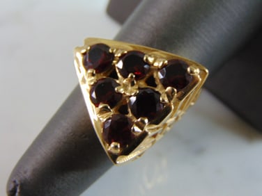 Womens Vintage Estate 14K Gold Garnet Cocktail Ring