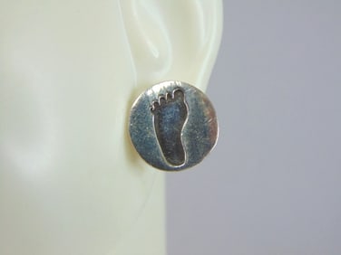 Womens Vintage Sterling Silver Baby Footprint Earrings