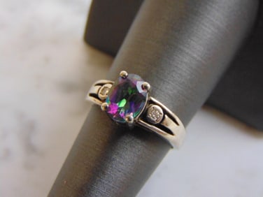 Womens Vintage 10k Gold Mystic Topaz & Diamond Ring