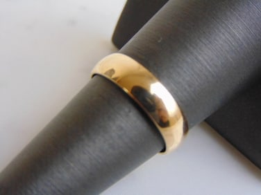 Vintage Estate 14k Yellow Gold Wedding Band