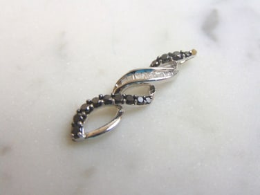 Womens Vintage 10K White Gold Black Diamond Pendant