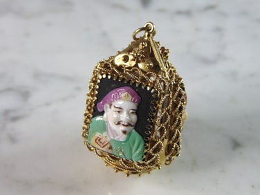 Womens Vintage Estate 14K Yellow Gold Chinese Pendant