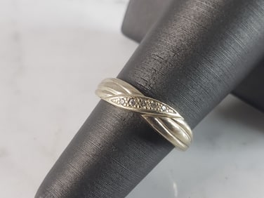 Womens Vintage Estate 14K Yellow Gold Diamond Ring