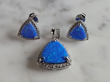 Womens Sterling Silver Modernist Blue Opal Earrings & Pendant Set