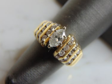 Womens Vintage 14K Yellow Gold & Marquise Diamond Ring