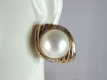 Womens Vintage Estate 14K Yellow Gold Diamond Pearl Earrings