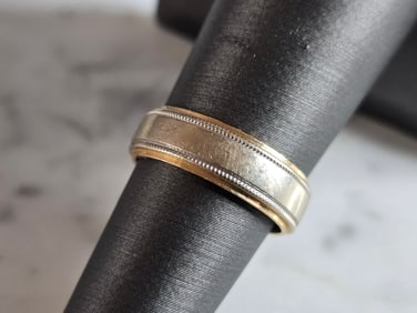 Womens Vintage Estate 14k Gold Novell Wedding Band Ring