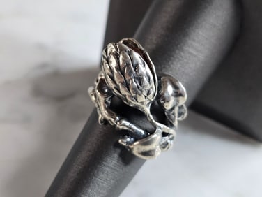 Womens Vintage Estate Sterling Silver Floral Ring
