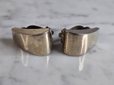 Womens Vintage Estate Sterling Silver Zina Earrings