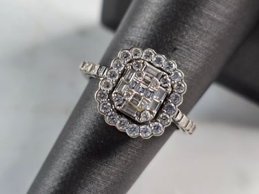 Womens Vintage Estate 14K White Gold Diamond Ring