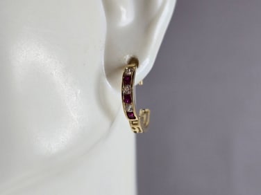 Womens Vintage Estate 14K Yellow Gold CZ Hoop Earrings